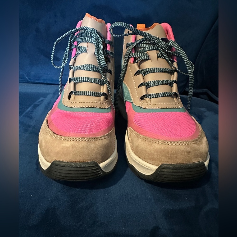 Teva Womens Waterproof Geotrecca Rp Pink, Blue, Tan Hiking Boots US Size 8 - Picture 4 of 13